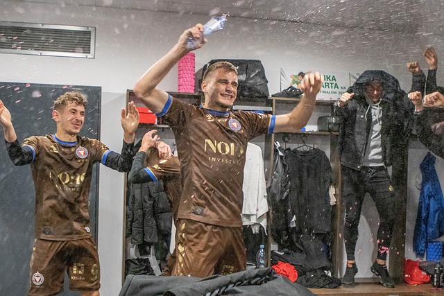 上占据主动 上占据主动